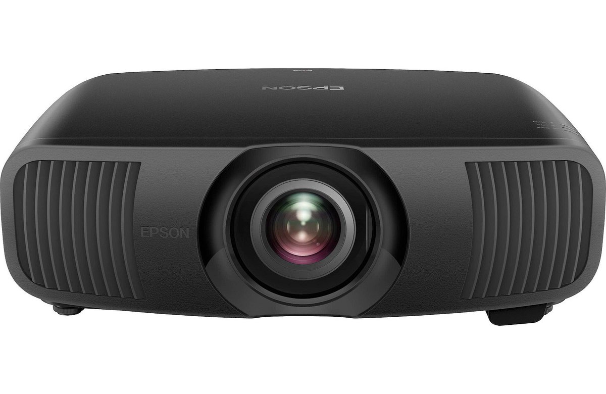 Εφτασε ο αντικαταστατης του σπουδαιου Epson TW-9400 και ειναι ο Epson LS9000B (μαυρος η LS9000W λευκός).
Η βασικη διαφορα ειναι οτι πλεον η πηγή φωτός είναι laser.
Πωλειται με 5 χρονια εγγυηση ή 12.000 ωρες χρήσης.

Περισσοτερες λεπτομερειες εδω: kosmasaudiovideo.gr/Eikona-Videopr…