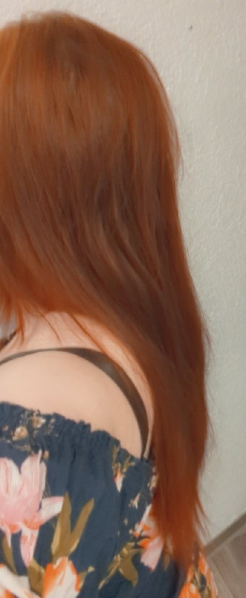 The longest my hair has been ever. Ich danke mir selber dafür sie nicht mehr tot zu färben 🫸🏻🫷🏻 (⁠灬⁠º⁠‿⁠º⁠灬⁠) Road to Arschlänge LESGOOOO xD