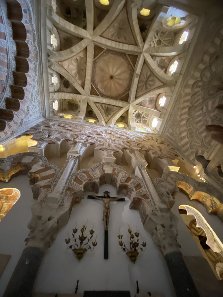 baetis77's tweet photo. Cúpulas de la mezquita de Córdoba https://t.co/YhlKxa8e3w
