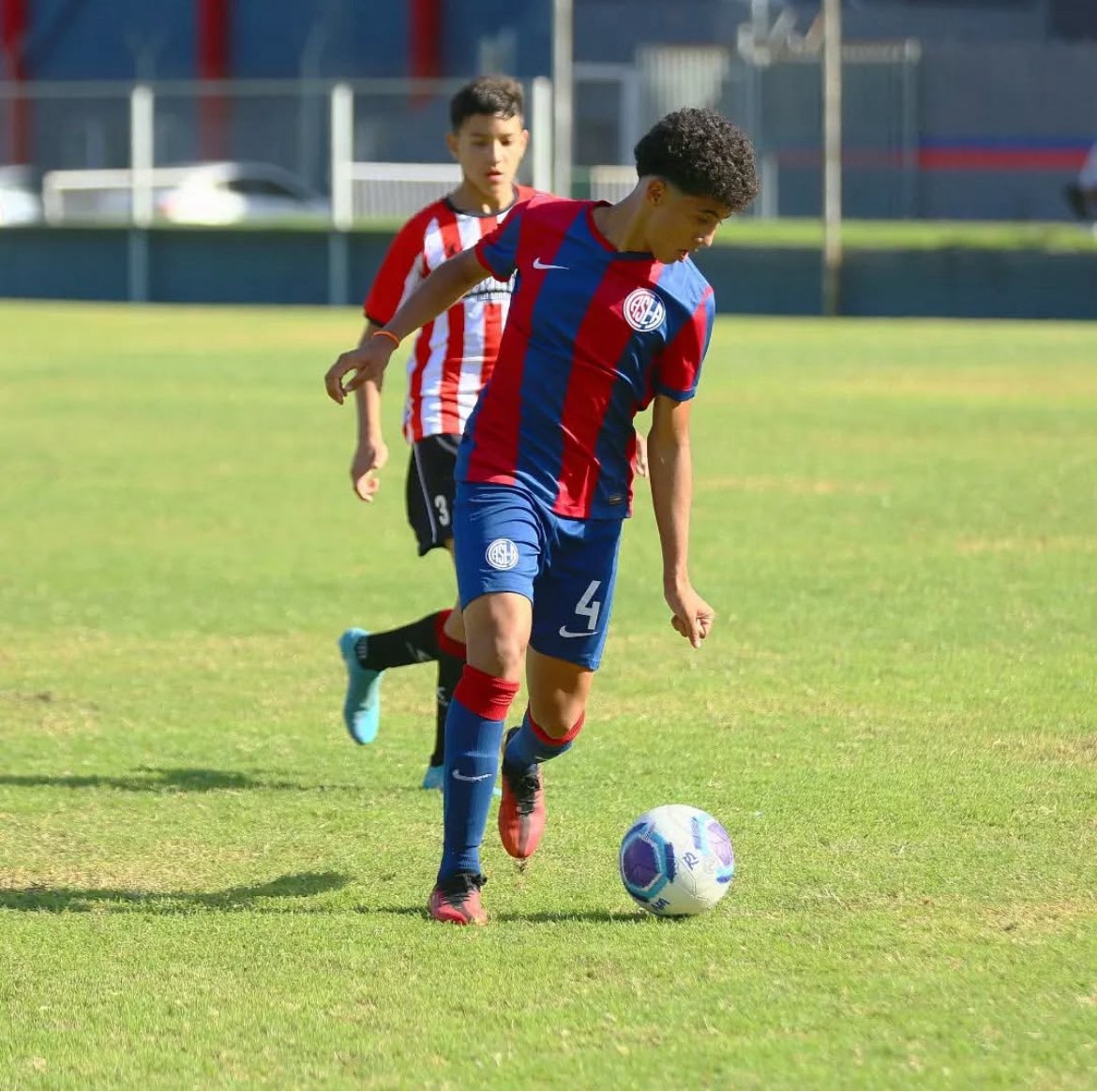 Profundo dolor en San Lorenzo

La familia de San Lorenzo está de luto. Con una tristeza inmensa, comunicamos el fallecimiento de Santiago Valentino Guzmán Zanni (15), jugador de nuestras divisiones juveniles, quien luchó con una enorme valentía contra una dura enfermedad.