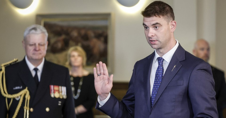 This year, municipal #candidates in Calgary and Edmonton face a decision they've never had to make: whether to join a political party. But the choice represents more than the embrace or rejection of a new #political system. ow.ly/8SRU50WLkYf #LocalGov