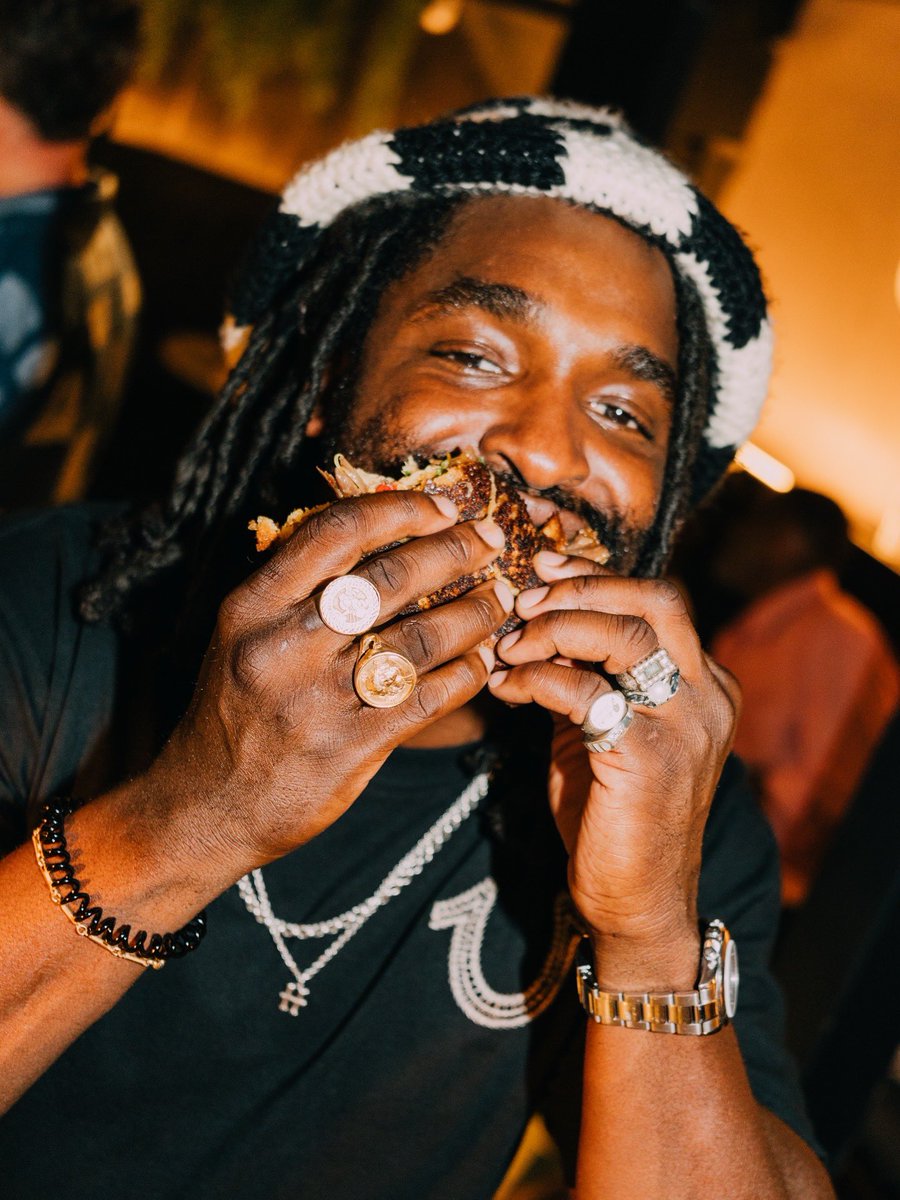 BURGER&BEYOND tweet media