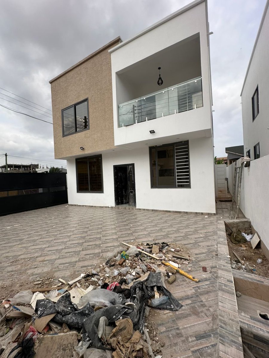 samuel_elinam's tweet image. For Sale
Newly Built 🏡 

3 Bedrooms En-suite 
Spintex 📍

Call or WhatsApp 📞 
0243019939 

Agency T&amp;amp;C apply