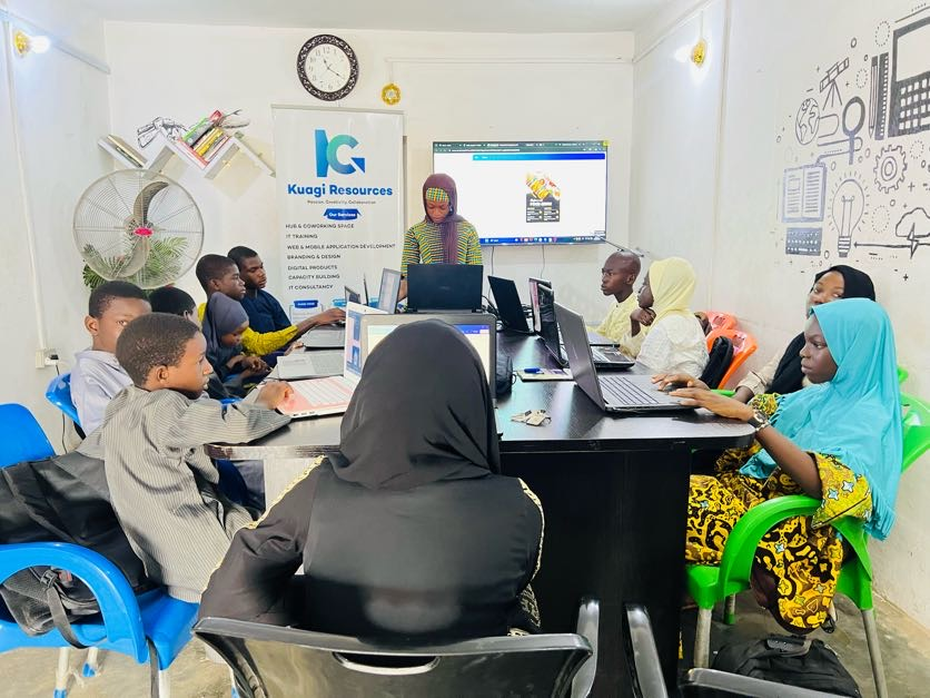 kuagiresources's tweet photo. From drawings to full animations, our Creative TechKids are turning ideas into stories. 

Each week, their skills and creativity grow stronger, and it’s inspiring to watch them bring their imaginations to life. 

#KuagiResources #KidsInTech #KidsSummerClass #CreativeTechKids https://t.co/NFk9EnKNkc