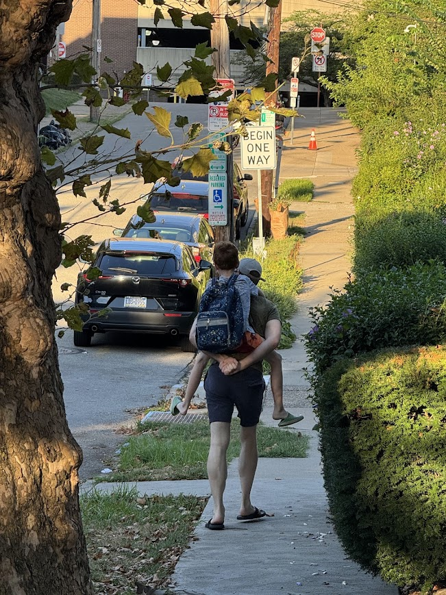 Chris Dazzleox π΅πΈ (@dazzleox) on Twitter photo 1st day of 4th grade (first day of 2nd year of college.) 1st day of 4th grade (first day of 2nd year of college.)