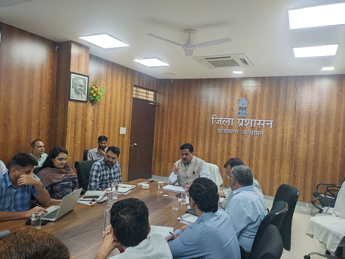 District Collector & Magistrate-Deedwana Kuchaman (@dmdeedwanakucha) on Twitter photo जिला कलक्टर डॉ महेंद्र खड़गावत की अध्यक्षता में आयोजित हुई साप्ताहिक समीक्षा बैठक
विभिन्न कार्यों की समीक्षा कर दिये आवश्यक दिशा- निर्देश
<a href="/RajCMO/">CMO Rajasthan</a>
<a href="/RajGovOfficial/">Government of Rajasthan</a>
<a href="/DIPRRajasthan/">सूचना एवं जनसम्पर्क विभाग, राजस्थान सरकार</a>
<a href="/mahenkha/">Dr Mahendra Khadgawat</a> जिला कलक्टर डॉ महेंद्र खड़गावत की अध्यक्षता में आयोजित हुई साप्ताहिक समीक्षा बैठक
विभिन्न कार्यों की समीक्षा कर दिये आवश्यक दिशा- निर्देश
<a href="/RajCMO/">CMO Rajasthan</a>
<a href="/RajGovOfficial/">Government of Rajasthan</a>
<a href="/DIPRRajasthan/">सूचना एवं जनसम्पर्क विभाग, राजस्थान सरकार</a>
<a href="/mahenkha/">Dr Mahendra Khadgawat</a>