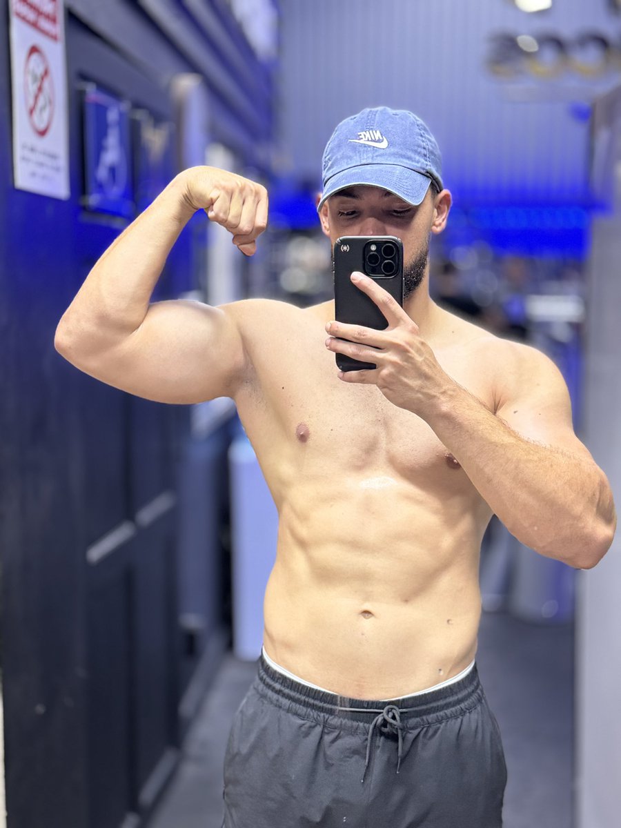 mrvegafit's tweet photo. consistency is the key 🔑 
#gymrat #workout #viral https://t.co/bV8trYGZ9F