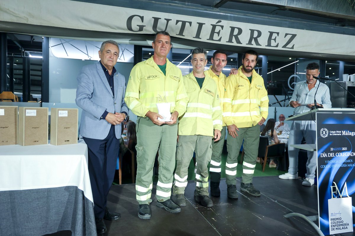 Plan_INFOCA's tweet photo. El pasado viernes, el @ColEnferMalaga celebró el Día del Colegiado 2025, en el que se reconoció la labor de #EMAInfoca en la lucha contra los #IIFF. Al acto asistieron nuestros compañeros Alejandro Molina, Israel Yagües, José Antonio Romero y Álvaro Agudo. 

¡Enhorabuena a todos! https://t.co/iWPRNCiGOE