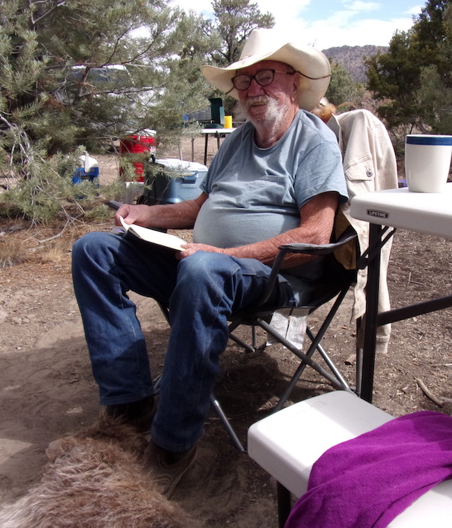 Enough lightning to make one think he’s a pop star facing the press, rain filling every depression in sight, and a shelf full of books to be read. Nice dream, eh? How’s your ‘To Be Read’ shelf? Fill it up with Johnny Gunn westerns.
amazon.com/author/gunnjoh…