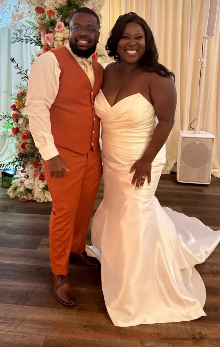 BlueWhiteStatic's tweet image. BlueWhiteHusband. The start of forever.