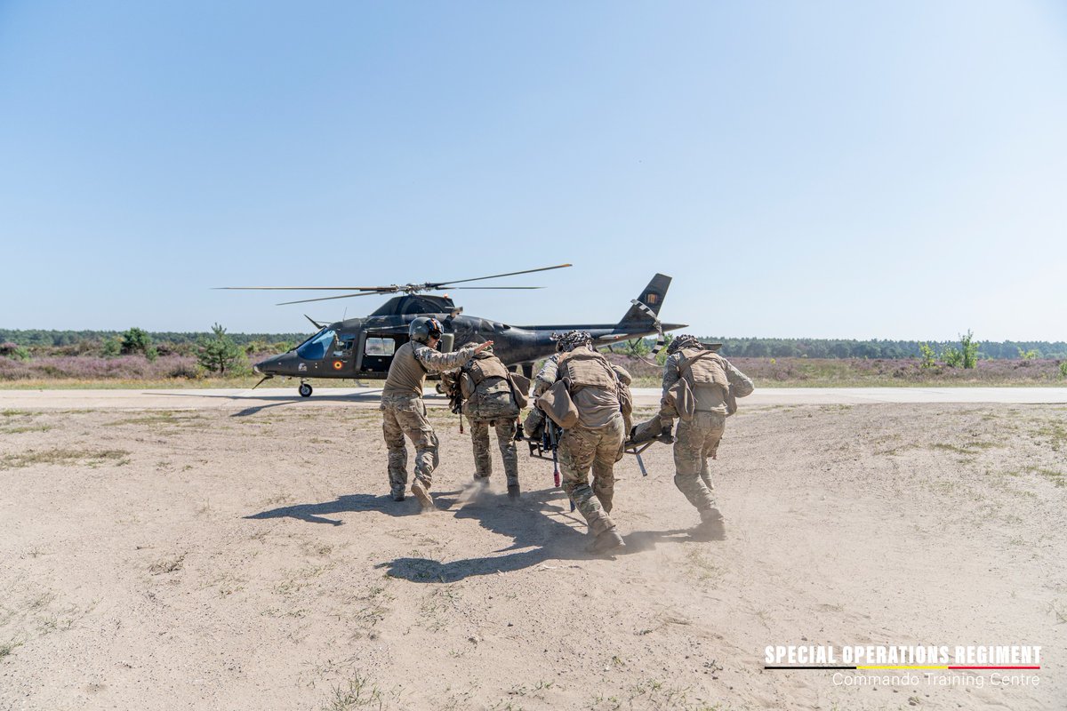 🚁MEDEVAC Training

What does it take to save a life when every second counts? ⏰

Para-Commando candidates face this question during demanding training exercises designed to replicate real-life rescue operations. In this scenario, they must stabilize an injured person,