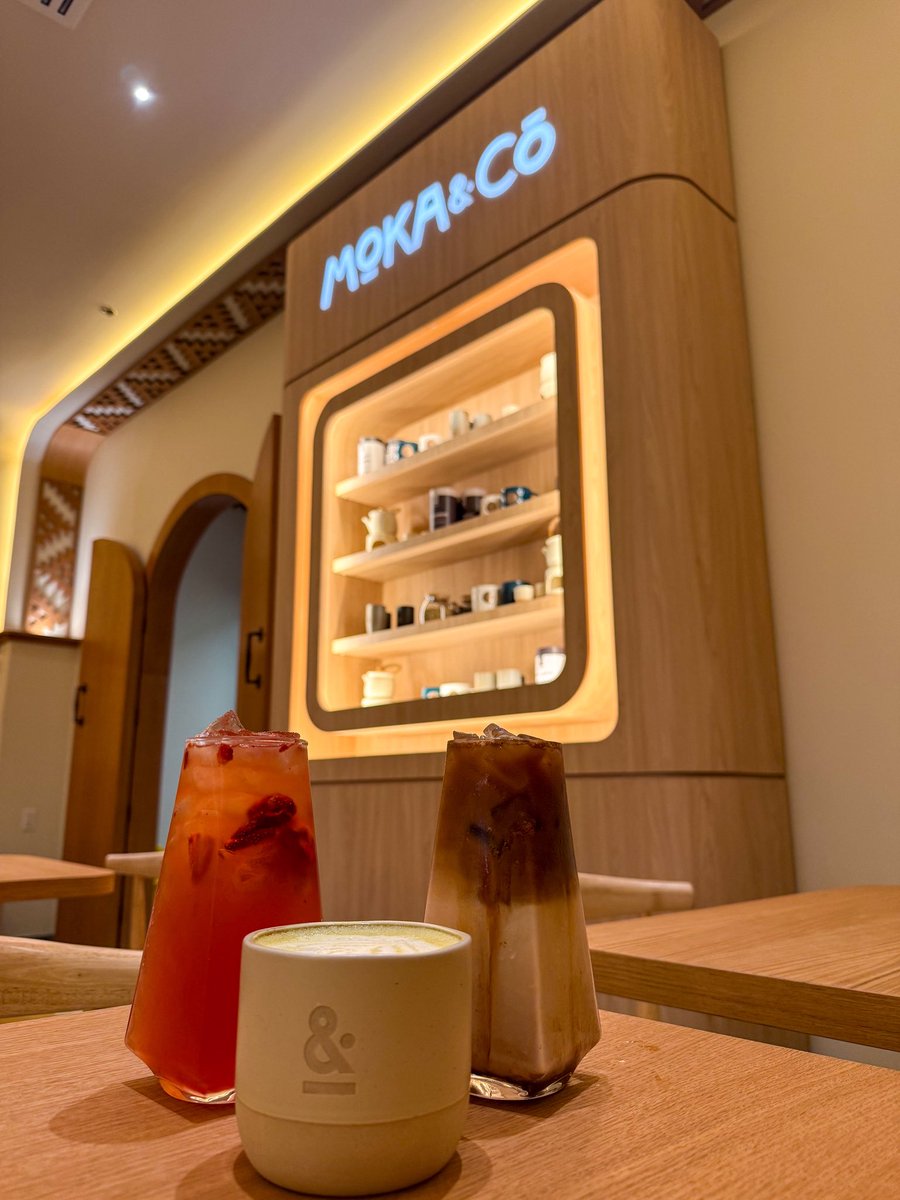 ISO: Monday morning pick-me-up 😴 .

Look no further 👀! Enjoy rich Yemeni coffee, tea, + more from our friends at Moka &amp; Co. Find their newest location on #34thStreet 👋.

More spots to shop + dine: 34thstreet.org/shop-eat