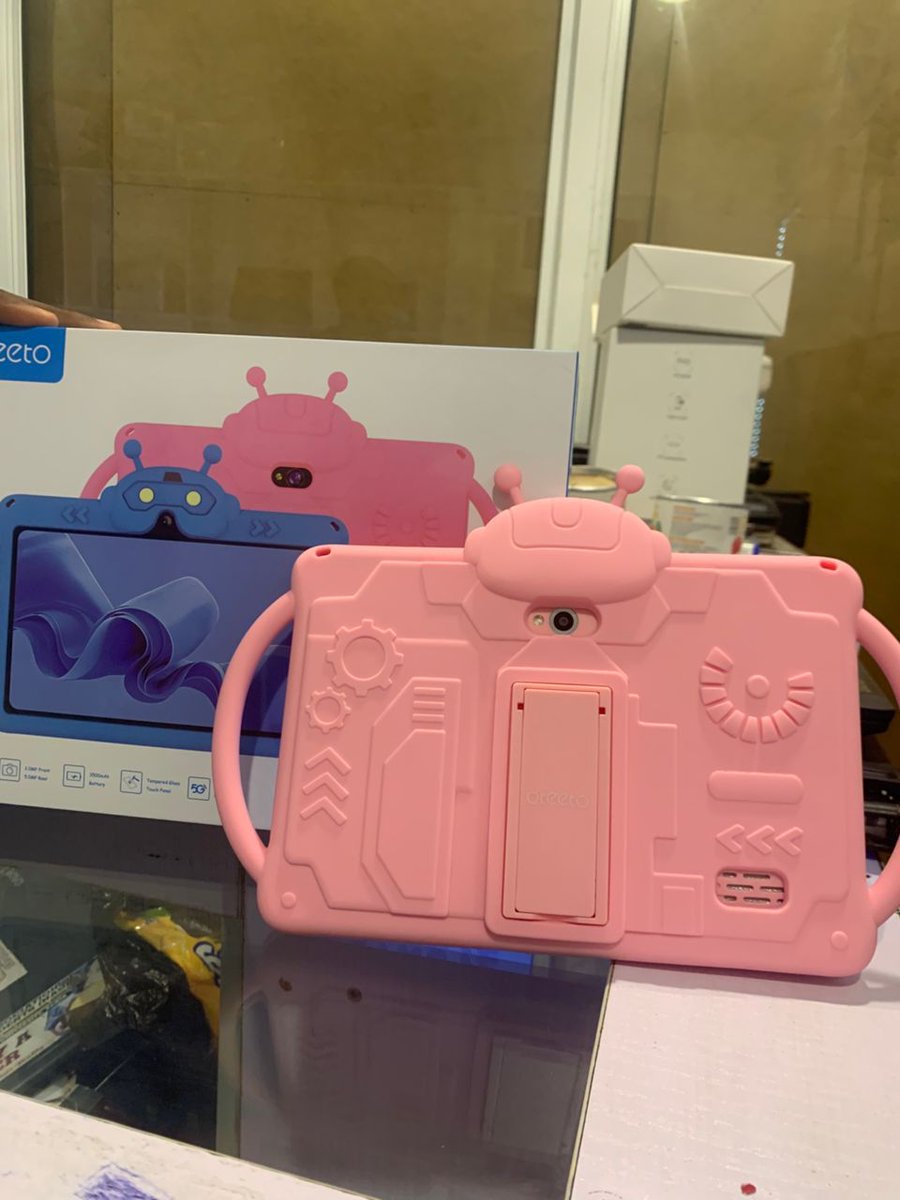 nnakwe_mathias's tweet image. "What can ₦75,000 do for your child’s technological growth? 💡📱
Give them a beautiful 7-inch tablet with 6GB RAM & 128GB ROM—perfect for learning, creativity, and fun!
⏳ Limited offer—don’t miss out!
Thank you for choosing your No.1 Tech Vendor. 💛 #TechForKids #Learning
