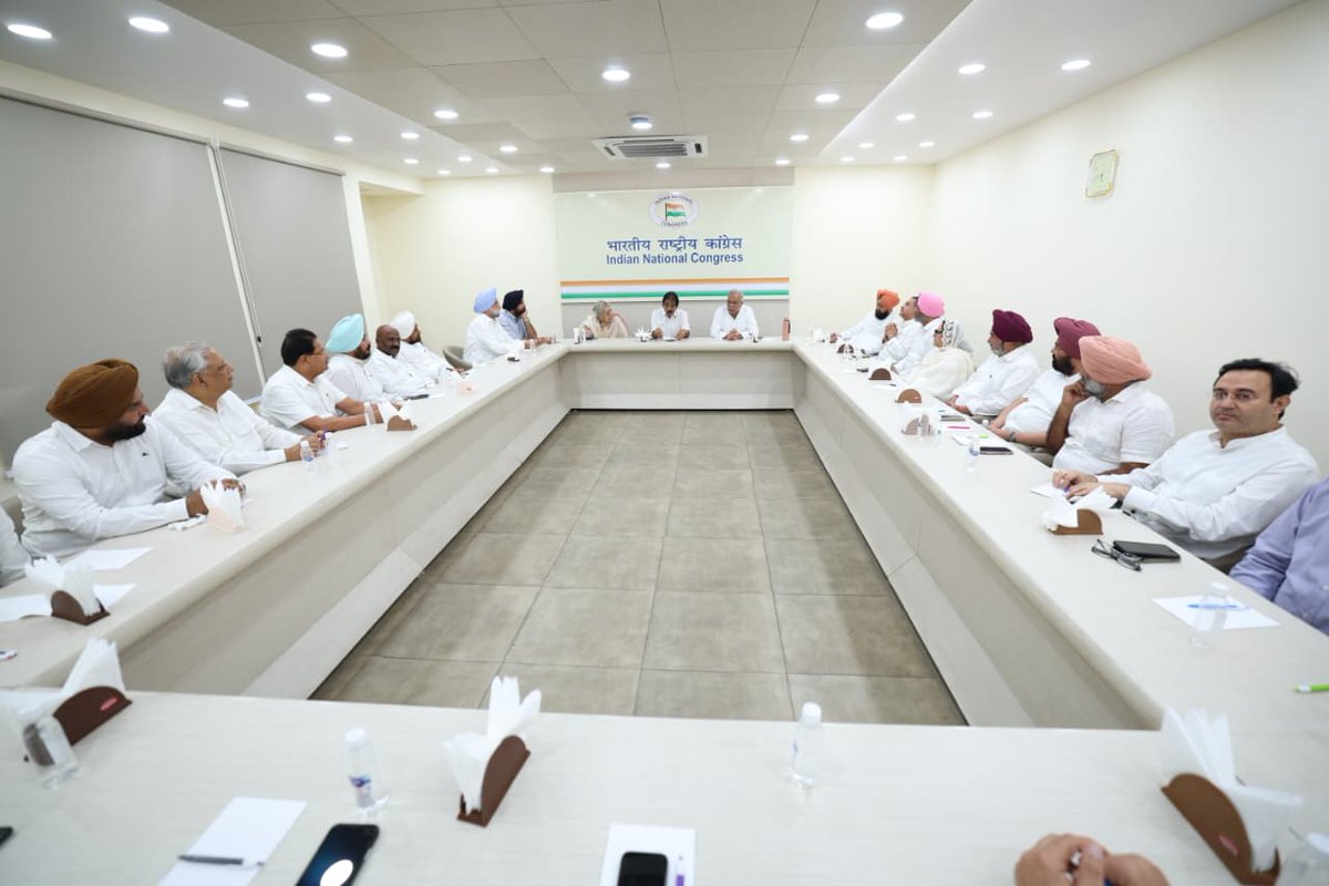 Congress (@incindia) on Twitter photo Congress General Secretary (Org.) Shri <a href="/kcvenugopalmp/">K C Venugopal</a> today convened the Punjab Political Affairs Committee meeting at 24, Akbar Road.
📍 New Delhi Congress General Secretary (Org.) Shri <a href="/kcvenugopalmp/">K C Venugopal</a> today convened the Punjab Political Affairs Committee meeting at 24, Akbar Road.
📍 New Delhi