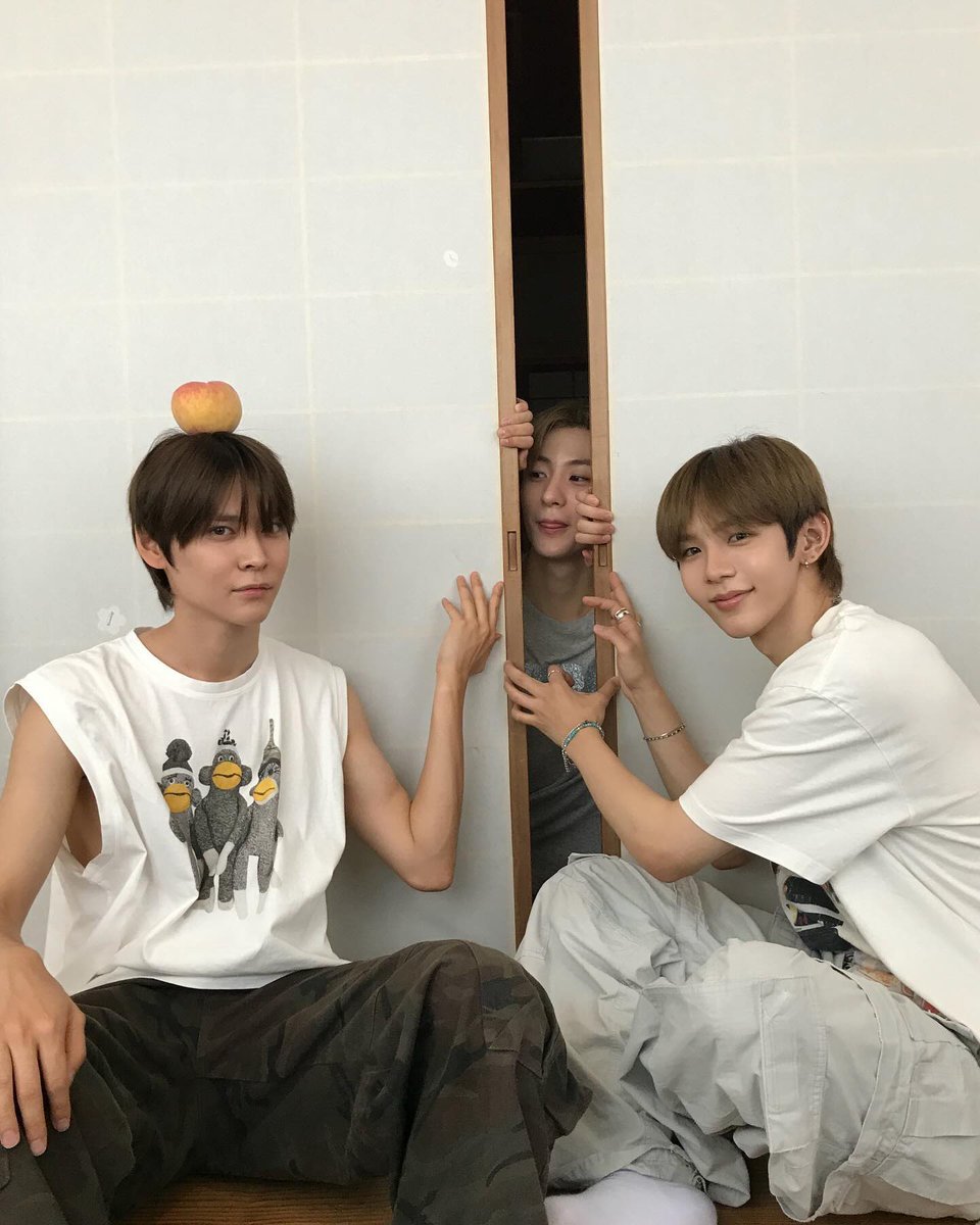 240826 riize_official instagram
Be My Next

#라이즈 #RIIZE #은석 #EUNSEOK