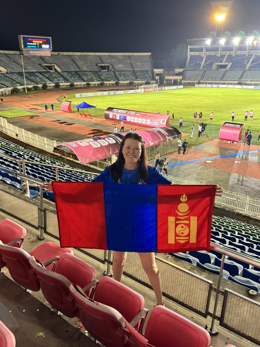 Мьянмар улсад манай эмэгтэй баг "Ховд Вестерн" Азийн аваргад оролцож байна. Бид 33лаа багаараа ирлээ. Эхний тоглолт Филиппин