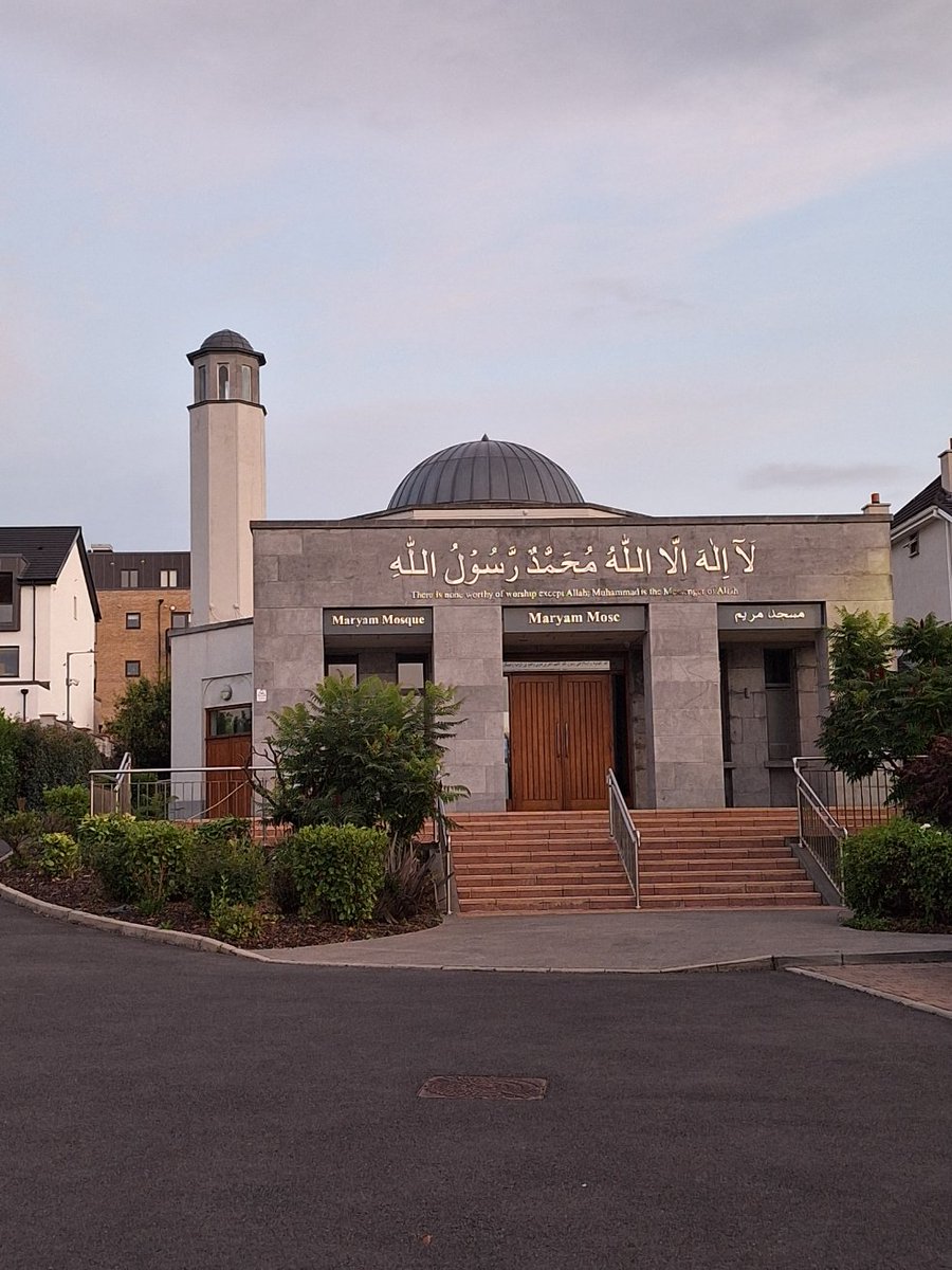 Beautiful #GalwayMosque #MaryamMosque yesterday 😍 the most westerdly Mosque in Europe. Literally at one of the ends of the earth 🌎 

'I shall cause thy message to reach the corners of the earth'