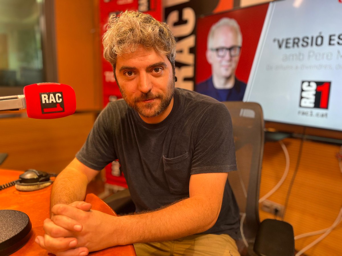 versiorac1's tweet photo. 🎭Ens visita l'actor Biel Duran ( @bielduran ).

📌Parlem de la seva precocitat com a actor, de la seva passió pel món casteller i dels projectes que té a l'horitzó.

📻https://t.co/ouL394Guyt https://t.co/Is7MITmUS2