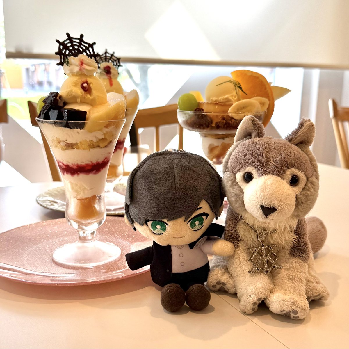 SCR_FOX_WOLF's tweet photo. ランペ岡山公演参戦🙌🍑
アメコのコラボ！今回はしっかり味わえ🤤フルーツでたっぷり美味しかった！
LIVEは超激アツ～✊🔥
アンコの掛け声、合いの手も入って？一体感すごかった🤣
壱馬くんのヘアー…One More Kissの頃みたいでエモ💕ってなりました🤭
#THERAMPAGE #PRIMALSPAIDER 
#巡らせる糸 https://t.co/O6MUsiahxV