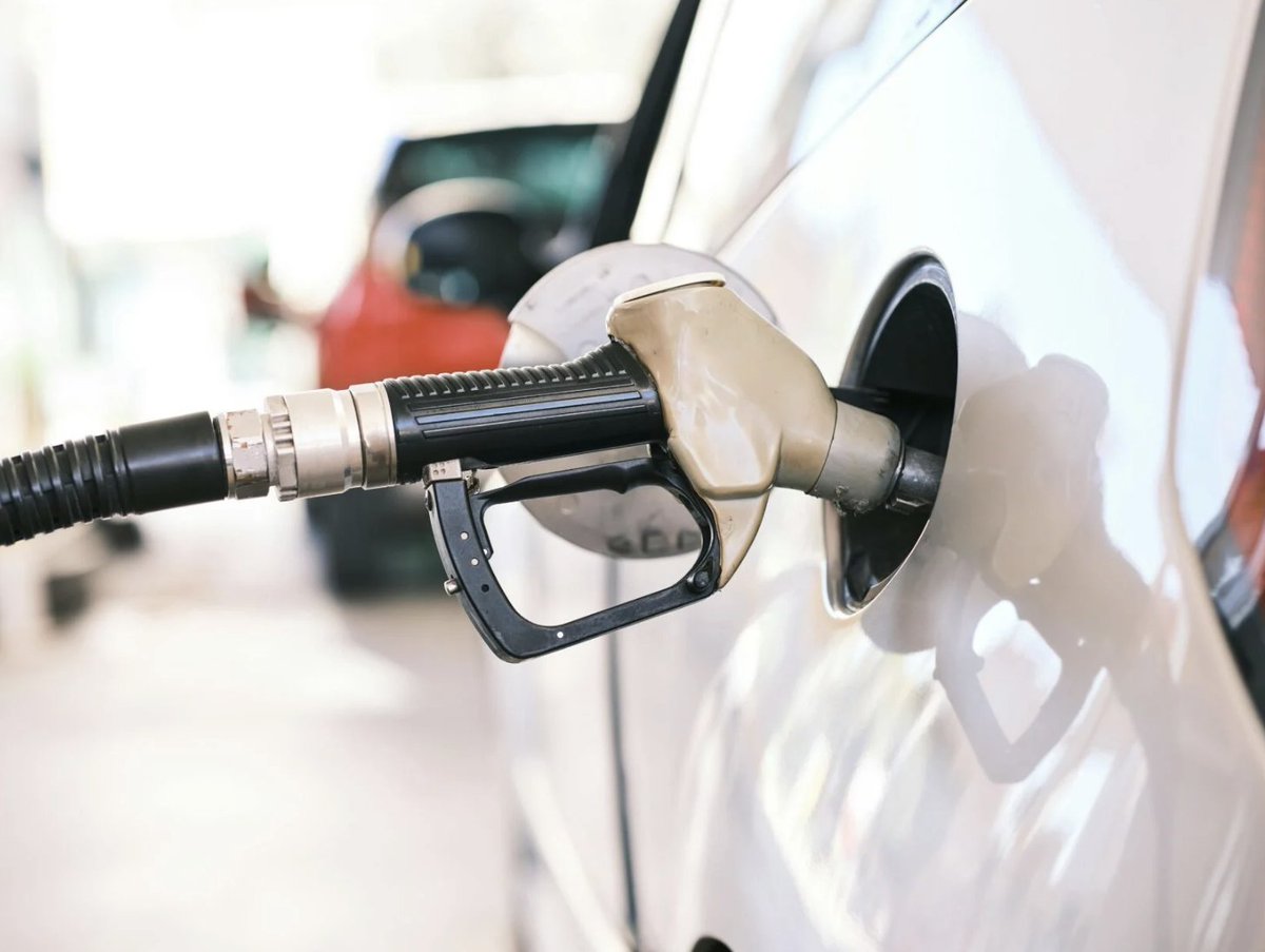 Miami gas prices fall below $3, down 11 cents this week 1l.ink/NCTBQJ6 #islandernews #keybiscayne #localnewsyoucanuse #gasprices
