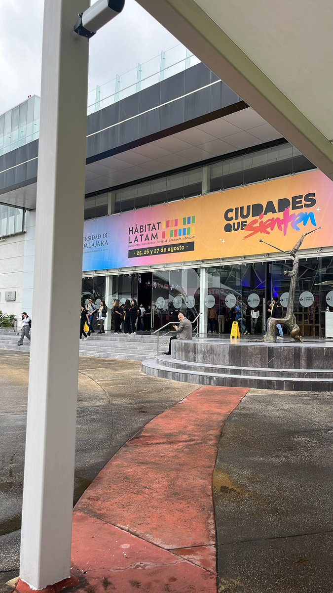 Del cómo se lavan las manos las ciudades y académicos.