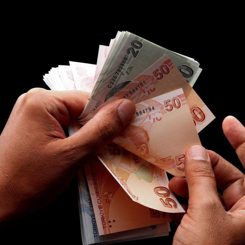 “Kamuda tasarruf tedbirleri” kapsamında yapılan harcamalar, geçen yıla kıyasla %60 ila %280 arasında artış gösterdi. (ANKA)