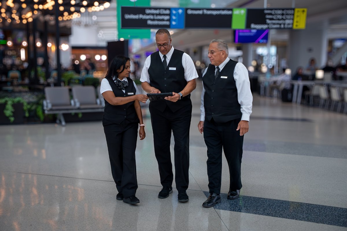 Some of the best from #TeamEWR ✈️