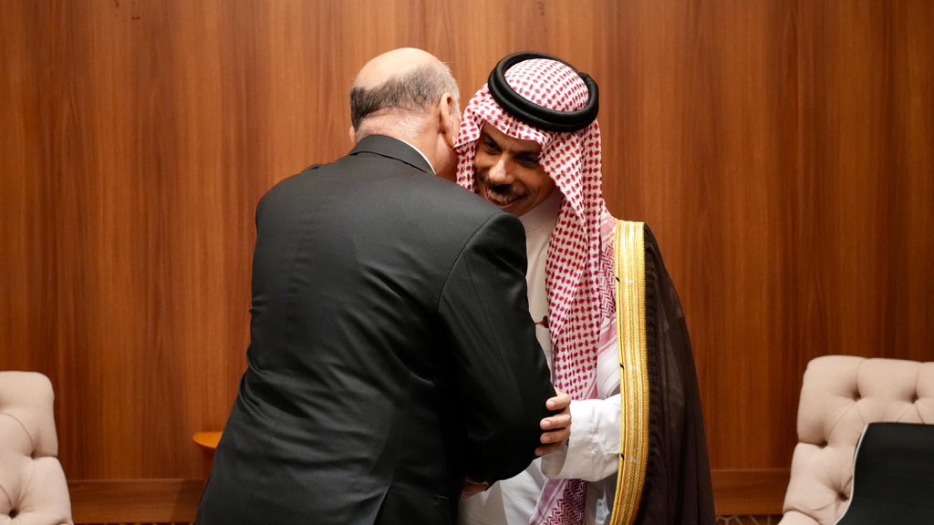 نائب رئيس الوزراء ووزير الخارجية يسلّم نظيره السعودي رسالة رسمية بشأن ملف المعتقلين العراقيين – وزارة الخارجية العراقية mofa.gov.iq/2025/59094/