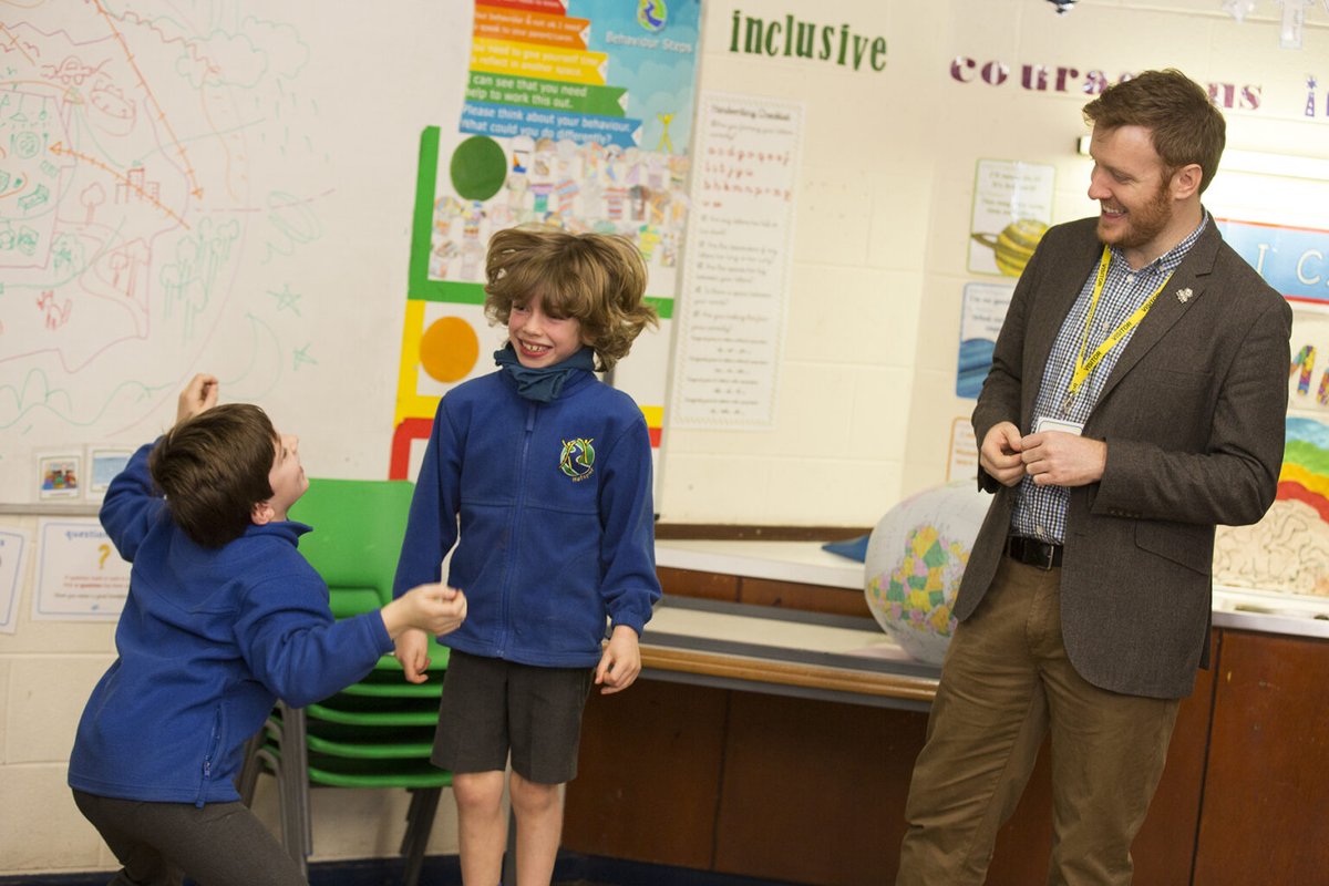 Cap-a-Pie tweet media