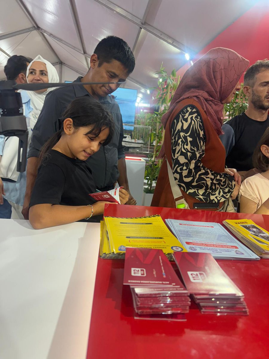 Konya 112 Acil Çağrı Merkezi (@konya112acm) on Twitter photo Konya'da düzenlenen 10. Bilim Festivalinde İlimiz Emniyet Müdürlüğü, Jandarma Komutanlığı ve AFAD ile işbirliği çerçevesinde tanıtım faaliyeti gerçekleştirilmiştir.<a href="/TCKonyaValiligi/">Konya Valiliği</a> <a href="/Vali_Akin/">İbrahim Akın</a> <a href="/112teknumara/">112 Acil Çağrı Merkezleri</a> <a href="/arcaklioglu/">Mustafa Sait ARCAKLIOĞLU</a> Konya'da düzenlenen 10. Bilim Festivalinde İlimiz Emniyet Müdürlüğü, Jandarma Komutanlığı ve AFAD ile işbirliği çerçevesinde tanıtım faaliyeti gerçekleştirilmiştir.<a href="/TCKonyaValiligi/">Konya Valiliği</a> <a href="/Vali_Akin/">İbrahim Akın</a> <a href="/112teknumara/">112 Acil Çağrı Merkezleri</a> <a href="/arcaklioglu/">Mustafa Sait ARCAKLIOĞLU</a>