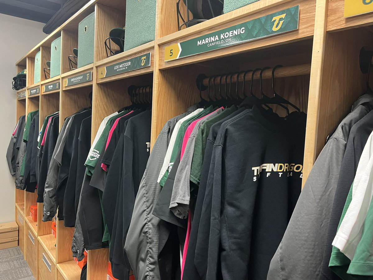Tiffin University Softball (@tiffinusoftball) on Twitter photo We 💚 Gear Pick Up Day! We 💚 Gear Pick Up Day!