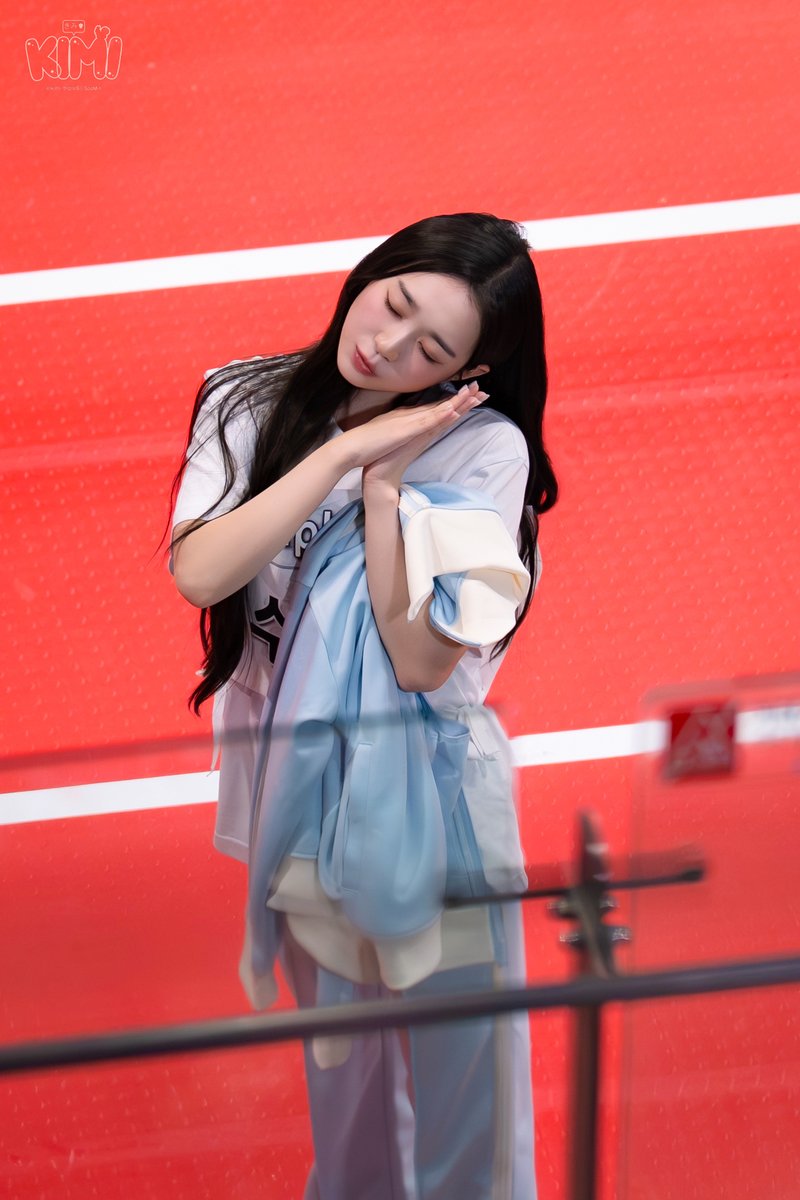 250826 아육대 트리플에스 수민
가장 피곤 했을텐데 항상 기운 넘치는 모습 보여줘서 고마워 정말 고생했어😊
#트리플에스 #tripleS #Soomin #수민 #김수민 #トリプルS #スミン #숨인고양 #수민인고양
