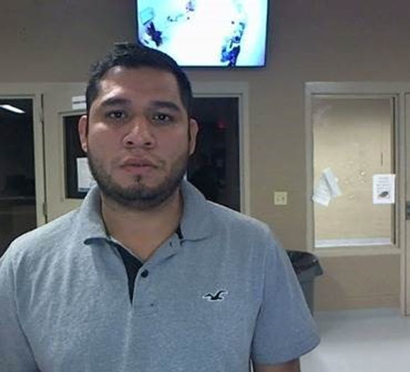 ERONewOrleans's tweet photo. 🚨ICE New Orleans - Nashville, TN sub-office arrested Daniel Corona Hipolito, a citizen of Mexico 🇲🇽. His criminal history includes:
💥Sell of Cocaine
💥Money Laundering
💥Assault
💥Property Damage
💥Obstructing Police https://t.co/dbJL2p8OeO