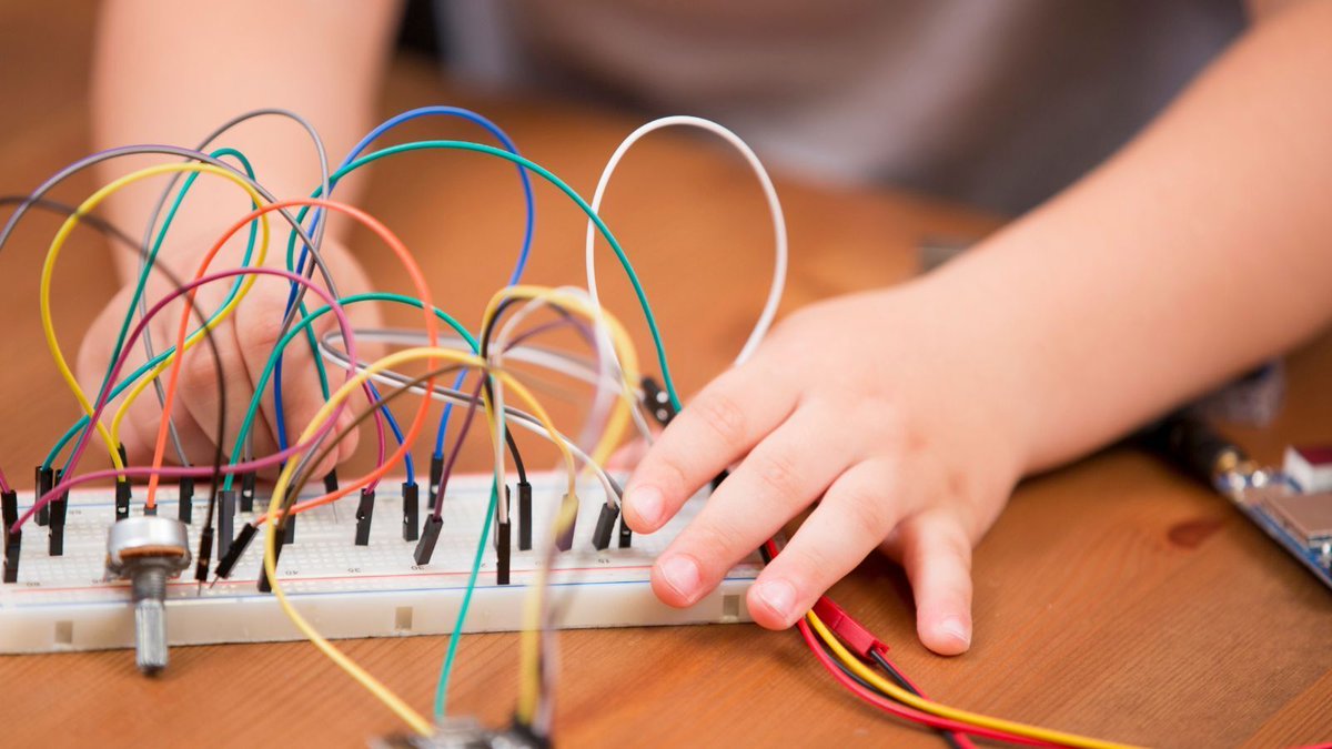 Makers for Change ⚡ SD4Africa tweet media