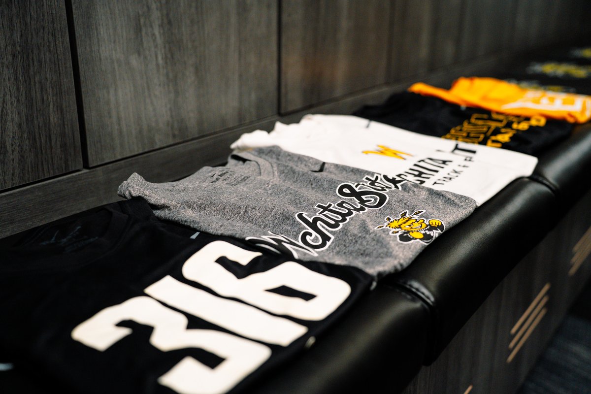 GoShockersTFXC's tweet photo. New year, new gear!

#FearTheWheat x @Nike https://t.co/K9f7zLwleZ