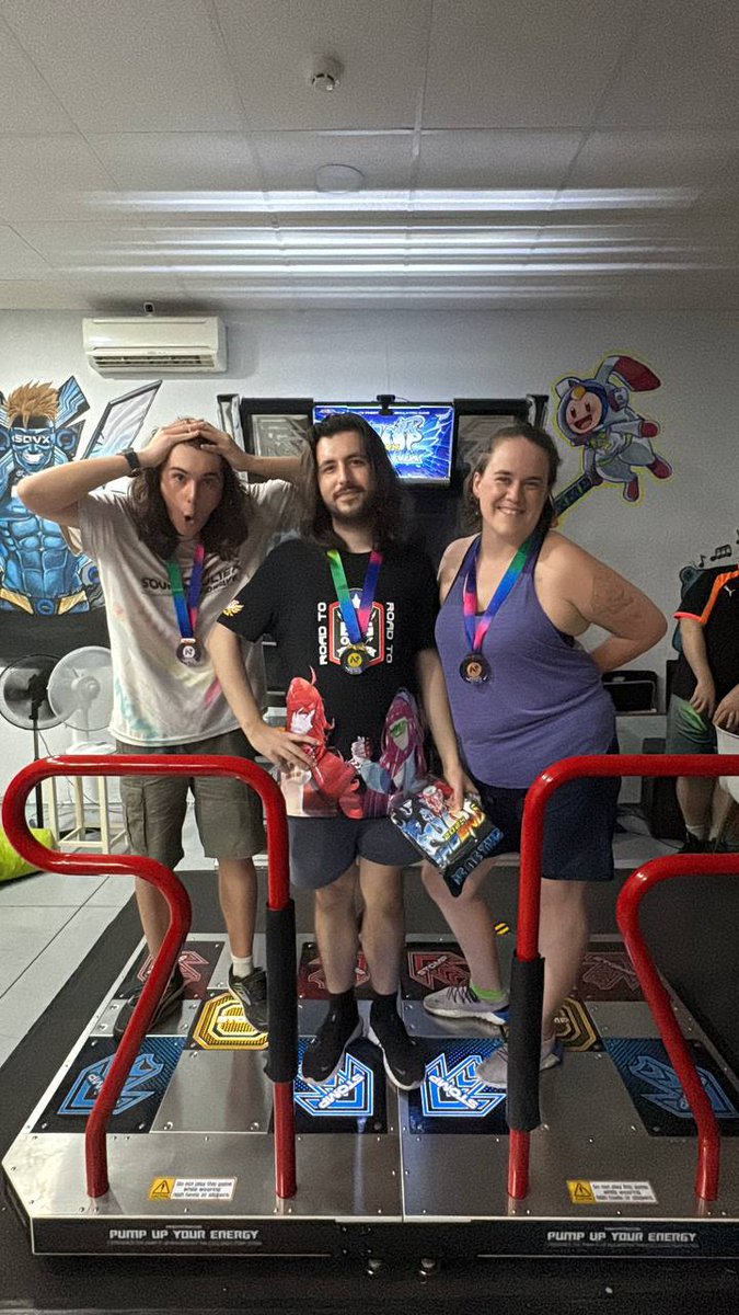 Podio Categoría Avanzado Rise of the LX en <a href="/Nextage_madrid/">Nextage Madrid</a> : 
1er puesto: <a href="/itsdarious555/">itsdarious555 🇻🇪</a>
2ndo puesto: <a href="/Asriel92YT/">Asriel92 🏳️‍🌈</a>
3er puesto: <a href="/Errlena/">Errlena</a>

Enhorabuena 🔥🔥🔥