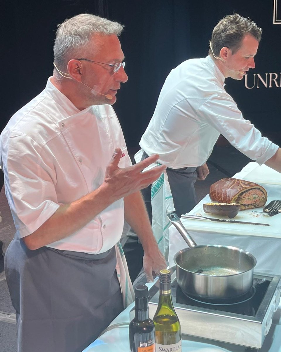 Aboard the luxurious #SevenSeasSplendor, guests were treated to a mouthwatering cooking demonstration in the Constellation Theater, led by none other than Chef Alain Roux and Chef Michael Nizzero. Learn more about our specially curated Spotlight Voyages bit.ly/41AvVKI