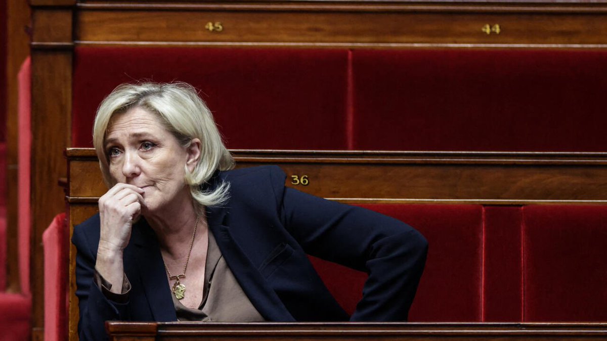[ 🇫🇷 FRANCE ]

🔸 Marine Le Pen refuse de voter la confiance au gouvernement Bayrou et appelle à la dissolution de l’Assemblée Nationale : « Seule la dissolution permettra désormais aux Français de choisir leur destin, celui du redressement avec le Rassemblement national ».