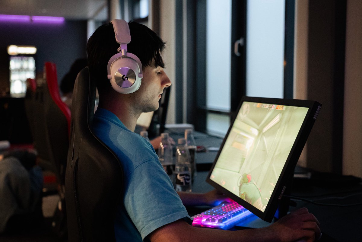 FlyQuest CS tweet media