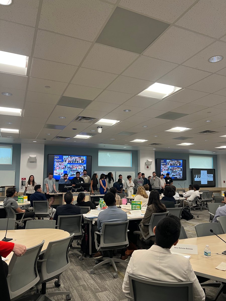 FIUMedicine's tweet image. A warm welcome to the Graduate Certificate in Molecular and Biomedical Sciences 2026 cohort,which starts classes this week.🐾👏   The program is uniquely designed to boost students&apos; qualifications for medical and PA school.
#FIUMed #GCP