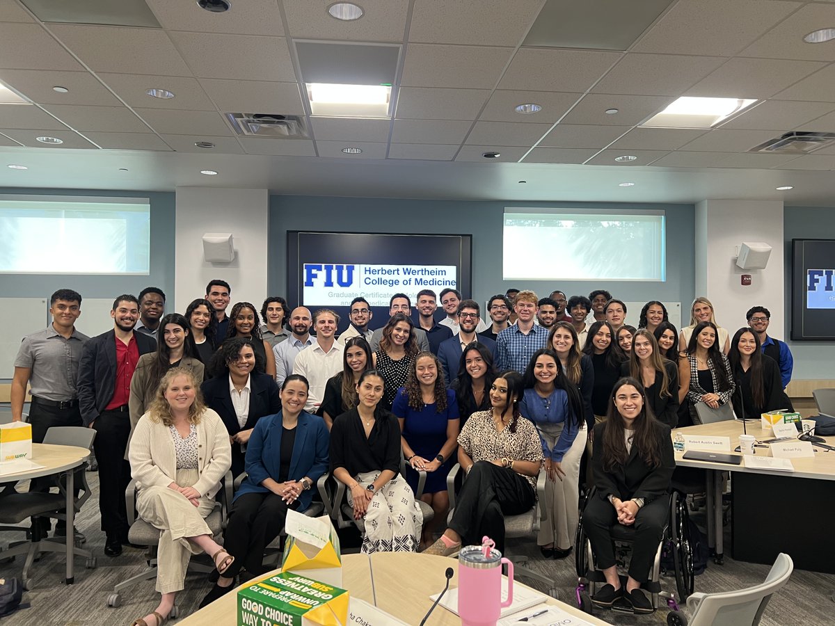 FIUMedicine's tweet image. A warm welcome to the Graduate Certificate in Molecular and Biomedical Sciences 2026 cohort,which starts classes this week.🐾👏   The program is uniquely designed to boost students&apos; qualifications for medical and PA school.
#FIUMed #GCP