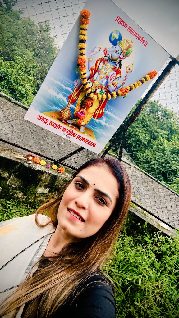 priyankams86's tweet photo. आज दिनांक २५ ऑगस्ट रोजी श्री वराह जयंतीनिमित्त पर्वती येथील उद्यानात श्री भगवान वराह देवाचे पूजन करून श्री आरती व शिव वंदना करण्यात आली.
या वराह जयंतीच्या सर्वांना मंगलमय शुभेच्छा.
#सकलहिंदूसमाज #वराह #varah #sakalhindusamaj #hindu #sakal_hindu_samaj
#priyankashendgeshinde https://t.co/gQFd5fZG3h