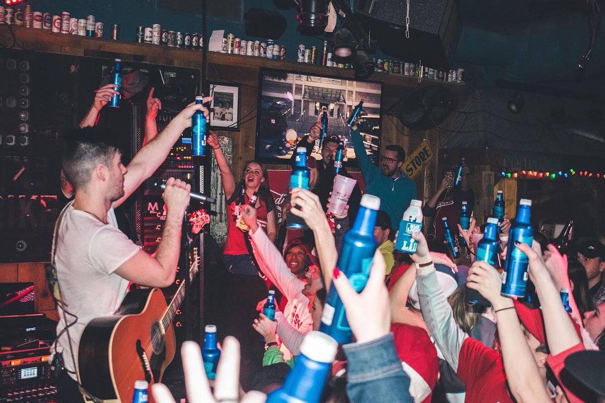 🎶Looking for chill vibes and live local music?

Joey Fulton hosts tonight's Queen City Showcase tonight at <a href="/cincitinroof/">Cincinnati Tin Roof</a> at 7 p.m.

Grab a drink, hang out, and check out some awesome Cincinnati artists. 🍹 🎸