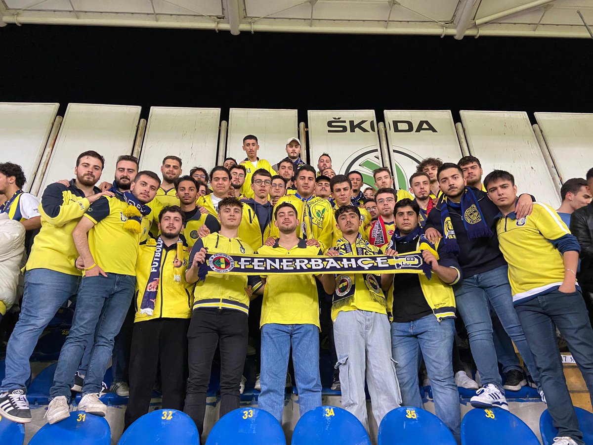 Pamukkale Üniversitesi'ni kazanan tüm Fenerbahçeli arkadaşlarımızı tebrik ederiz. Sizleri de aramızda görmeyi bekliyoruz.
#HaydiSenDeGelKatılBize