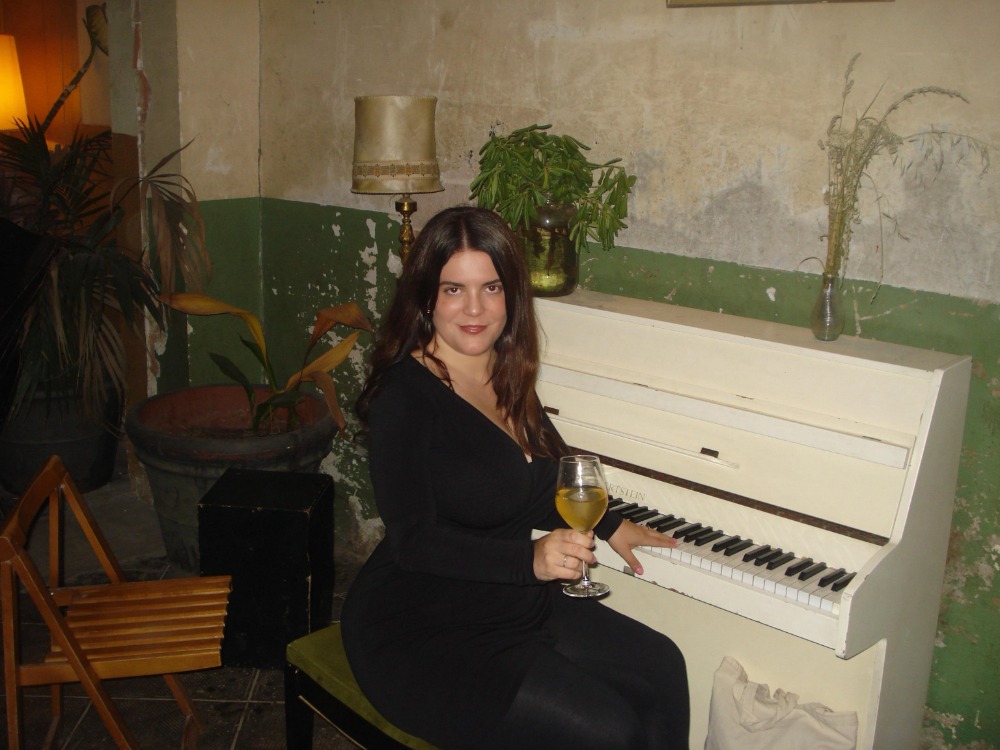 💌Cinco Puntos con Alba Blasi, manager de artistas, entre ellas Bad Gyal, codirectora y cofundadora de Doble Cuerpo y torbellino cultural. 
La entrevista completa aquí: cincopuntos.substack.com/p/cinco-puntos… 
Espero que te guste!