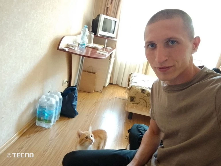 UPZhyttya's tweet photo. "Не міг лишити": військовий повернувся з полону разом із котом, який 4,5 року жив з ним у колонії
https://t.co/ojbVXCfEri https://t.co/BoLlFa8u9F