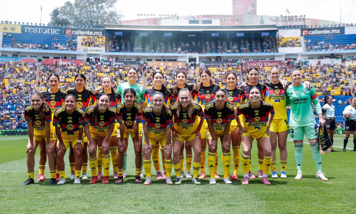 villa3rc's tweet photo. Gracias a todos los Americanistas que ayer  disfrutaron del partido entre el Mejor equipo del mundo y el @FCBarcelona https://t.co/Bq2hD9e8Yq