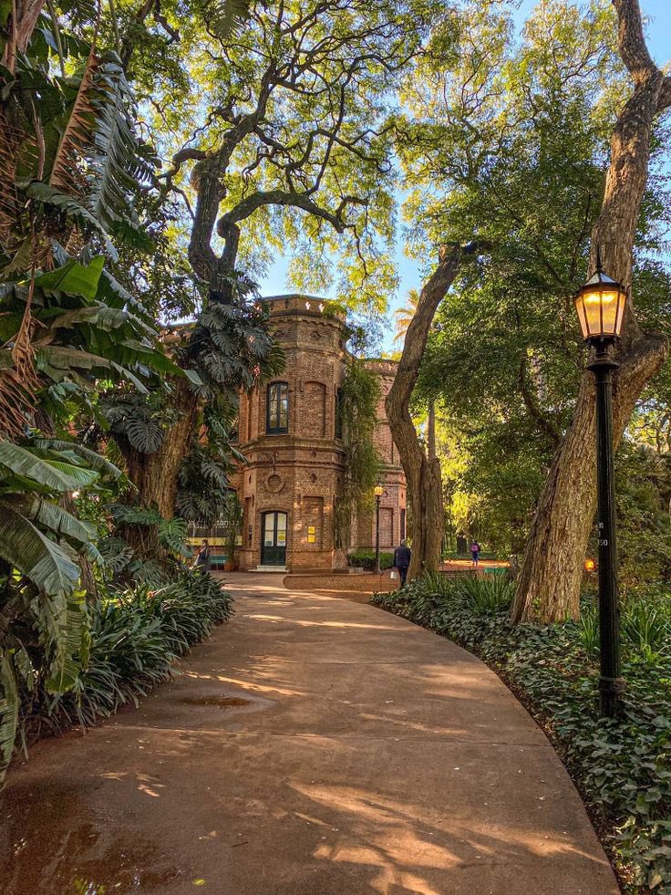 RespiraArg's tweet photo. Jardín Botánico Carlos Thays https://t.co/pWEBmnsmqs