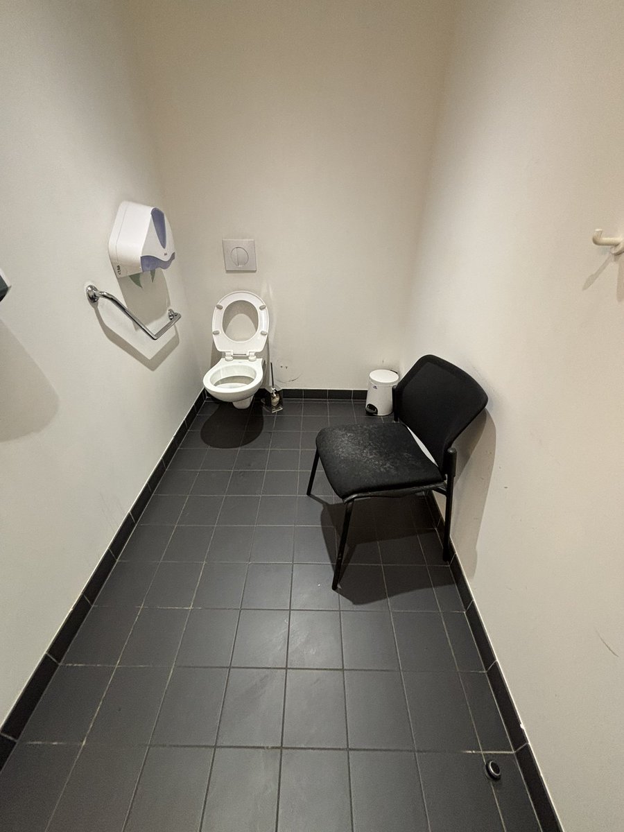 les wc chez gares et co :