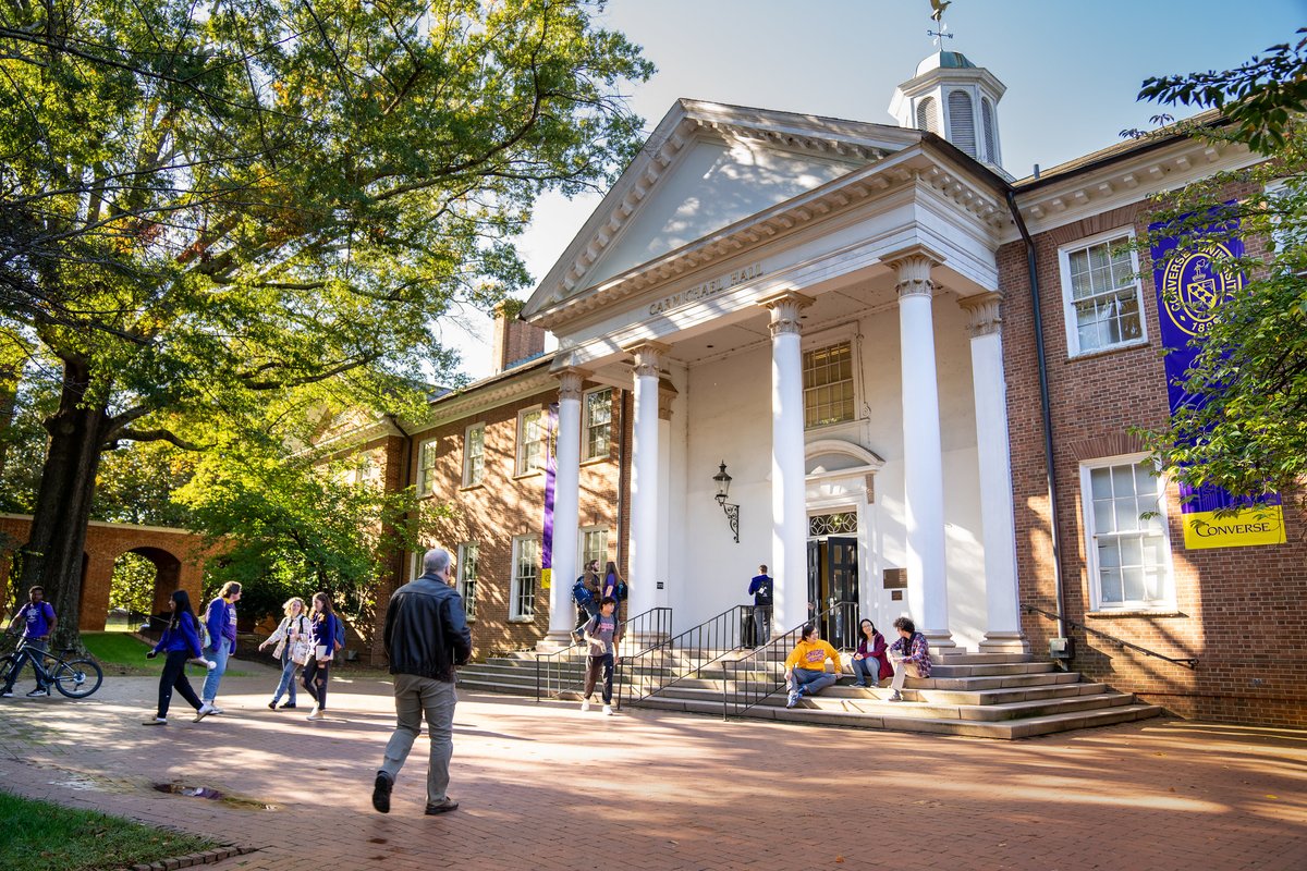 ConverseUniv's tweet image. Happy first day of class, Valkyries! 📚💜 Campus is buzzing, books are open, and new adventures begin today. 

#ConverseUniversity #FDOC #FirstDayofClass #FallSemester #SpartanburgSC